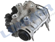 L74.0997 47495956 51654795 Trailer Control Valve Used for Ford/New Holland T7.230 T7.245 T7.260 T7.270 T7.275 T7.290 T7.315