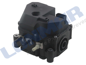 L69.6967 0.021.5588.3/20 Urea Pump used for Deutz-Fahr Tractor 6120.4 TTV,6130.4 TTV,6140.4 TTV