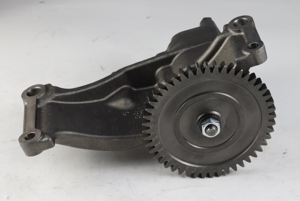 RE543187 RE533975 RE519513 Oil Pump Suitable for John Deere 2704,2904,3204,8130