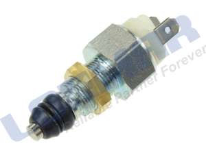 L78.6012 RT7700050861 RT7700648050 Stop Lamp Switch Used for John Deere 3100 3110 3200 3200X 3210 3210X 3300 3300X 3310